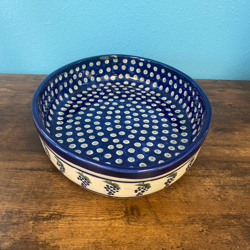 Boleslawiec. Blue/ White Ceramic Casserole Dish. Fruit Pattern. Poland. - Picture 2 of 6
